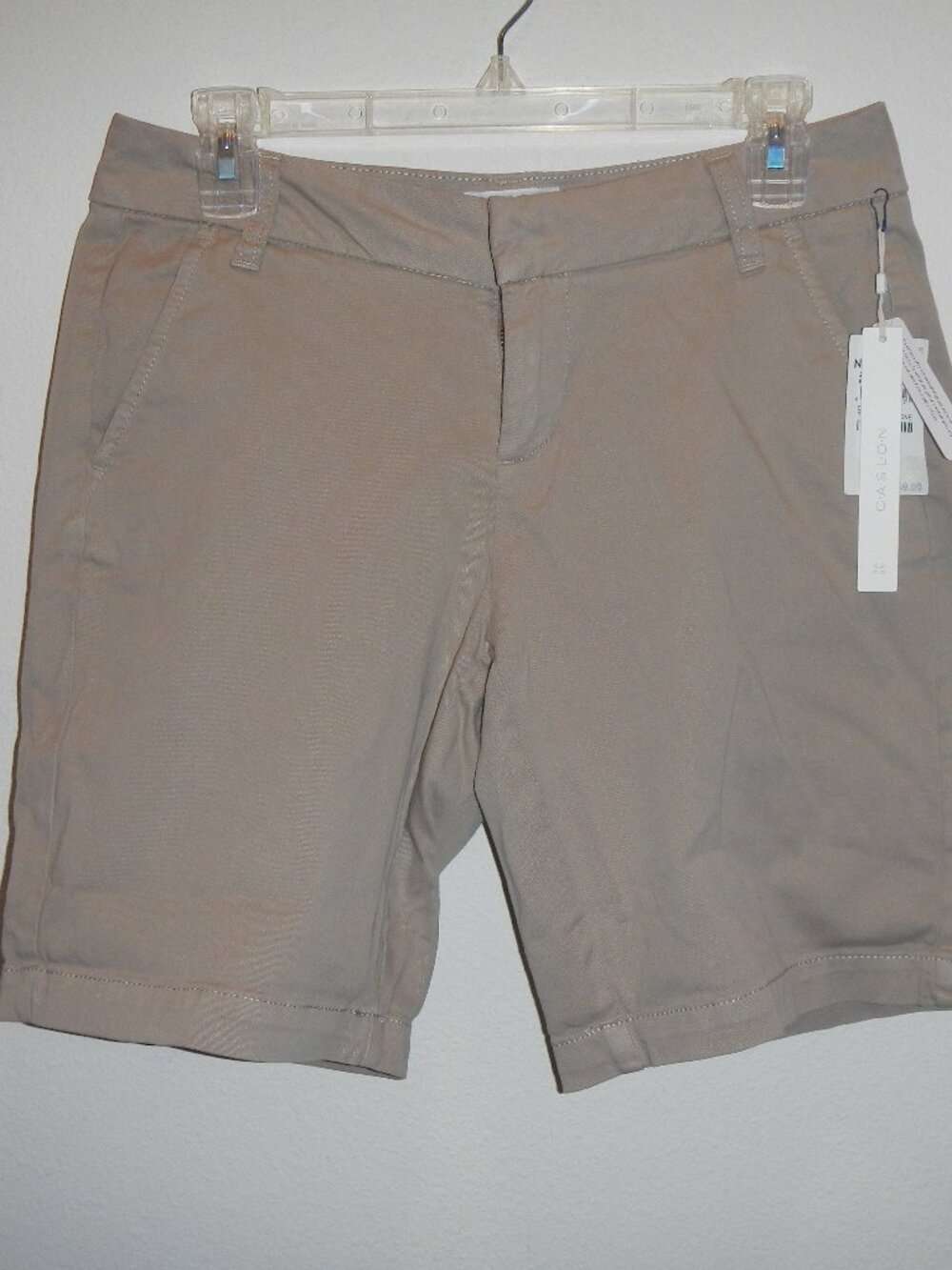 Caslon Women's Khaki Bermuda Dress Short Tan Size 2 NWT